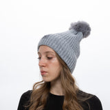 Gorro Térmico Heatkeeper con Pompón - Gris