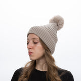 Gorro Térmico Heatkeeper con Pompón - Beige