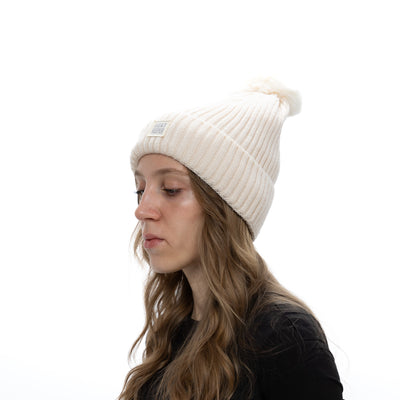 Gorro Térmico Heatkeeper con Pompón - Blanco Perla