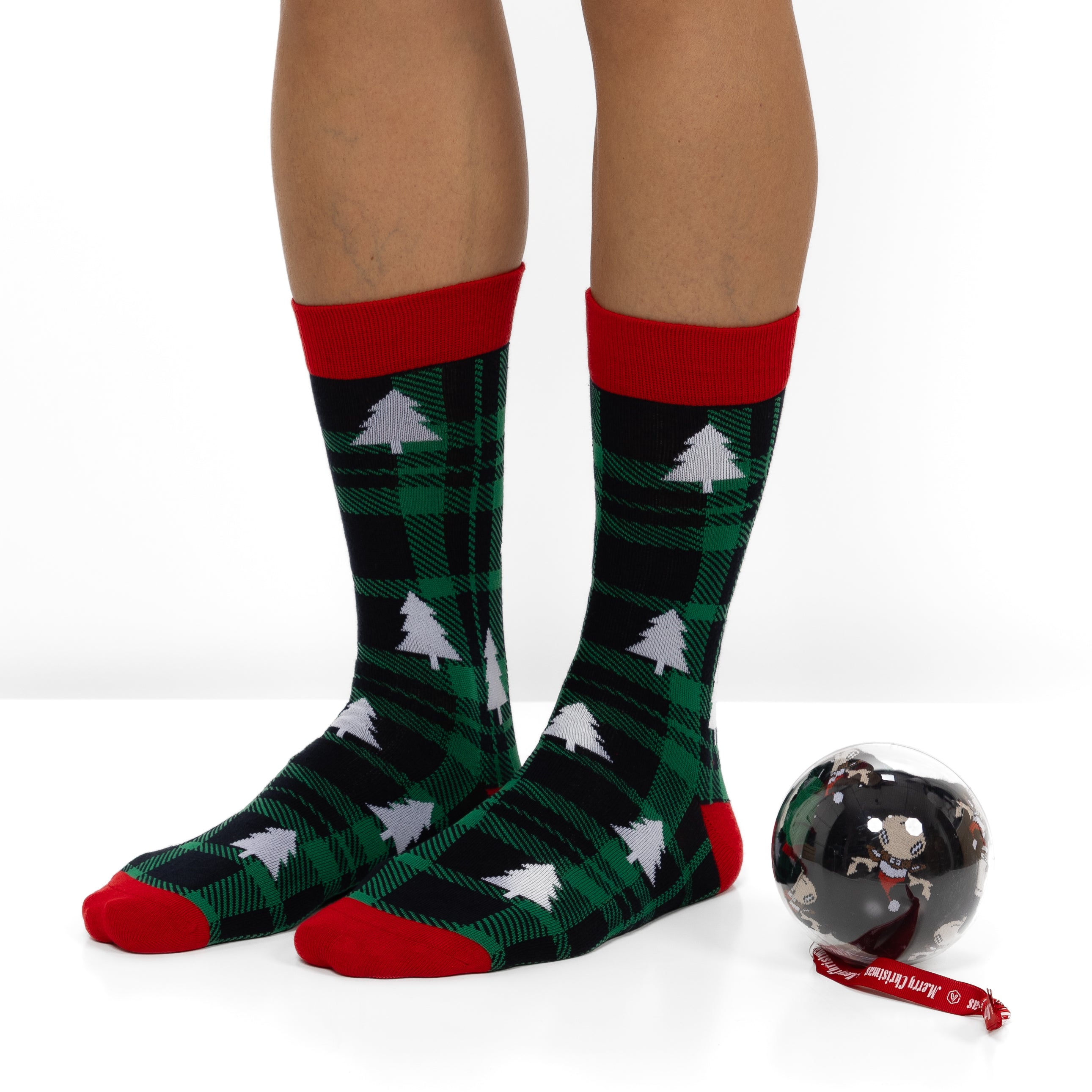 Bola de Navidad con 2 pares de Calcetines para Hombre