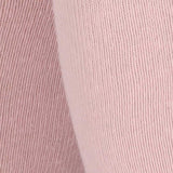 Collants com ajuste confortável com cós que não aperta, tecido macio e respirável. Uma base versátil e prática para qualquer look do dia a dia do seu bebé.