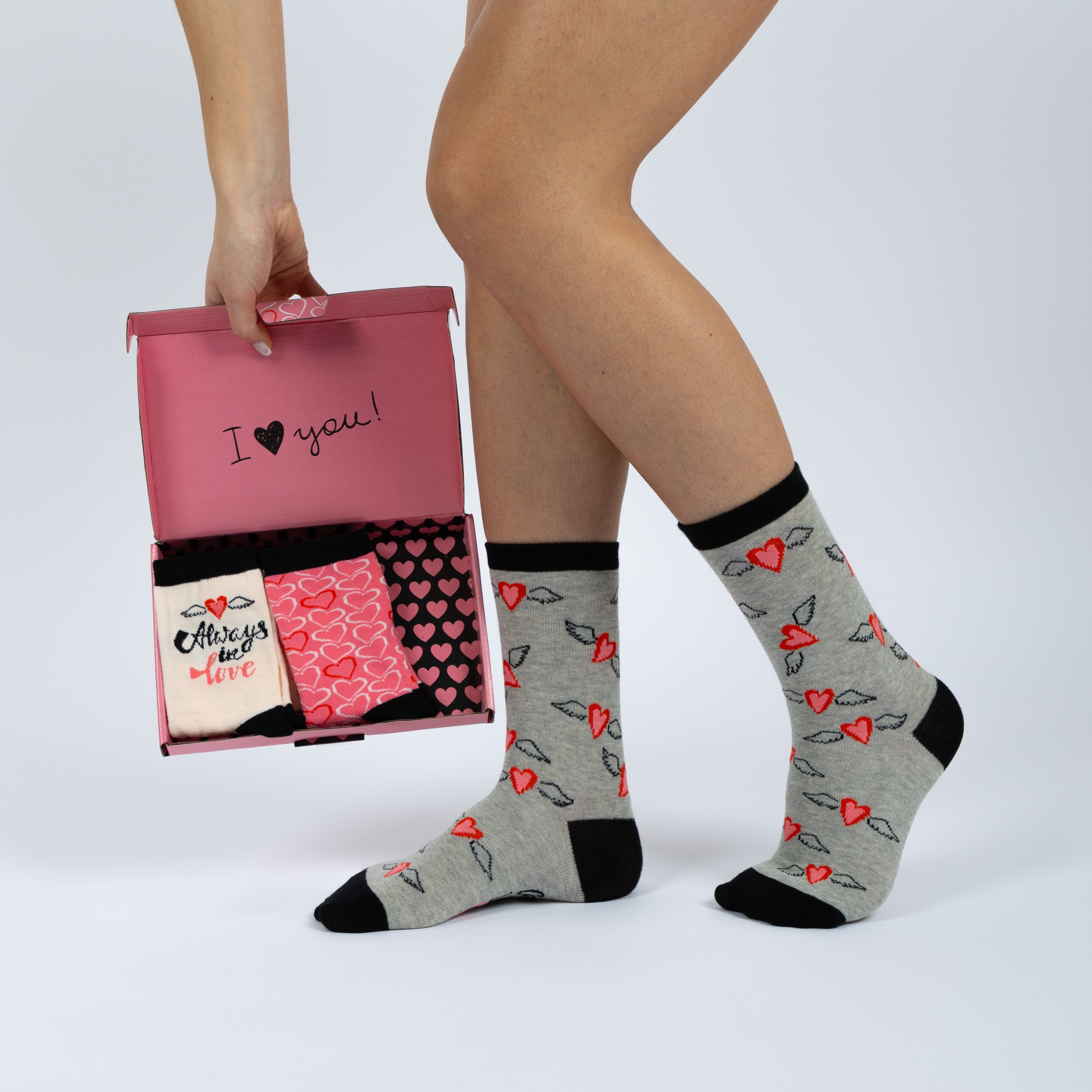 Caja de regalo con 3 pares de calcetines "I LOVE YOU".