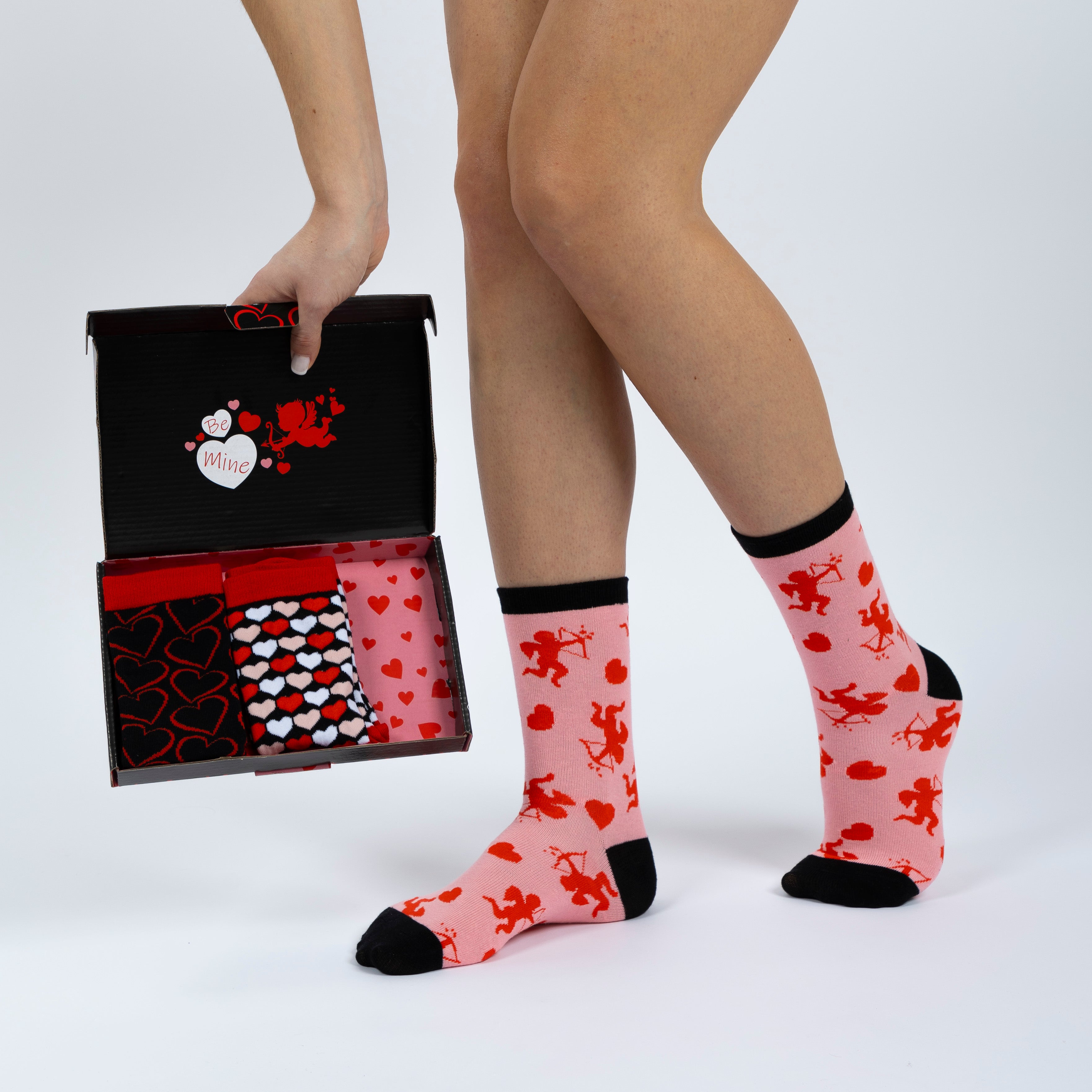 Caja de regalo con 3 pares de calcetines LOVE YOU.