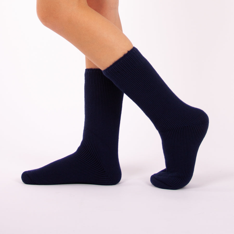 Meias térmicas HeatKeeper para frio intenso, pés secos e confortáveis, ideais para trekking, outdoor, esqui e aventuras em clima extremo.