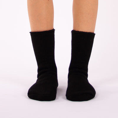 Meias térmicas HeatKeeper para frio intenso, pés secos e confortáveis, ideais para trekking, outdoor, esqui e aventuras em clima extremo.