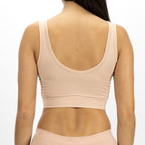 Top almofadado, com suporte, na cor bege, feito de fibra de bambu. Top confortável e macio para mulher.